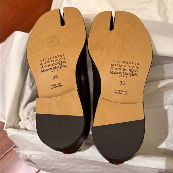 NEW Maison Margiela Mary Jane Tabi Leather Flats Silver Black Size 36 NIB - Picture 14 of 16